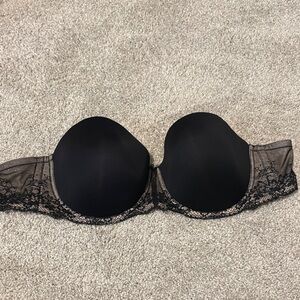 Torrid 40 G Strapless Bra (no straps)